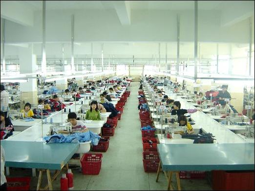 品研发设计,生产加工,经营贸易一体化的综合性外晋江市梦依妮服装织造